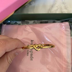 Kate Spade ‘Loves Me Knot’ Bangle